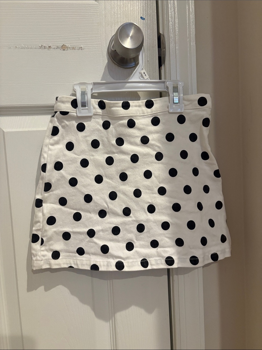 Forever 21 White Mini Skirt with Black Polka Dots
